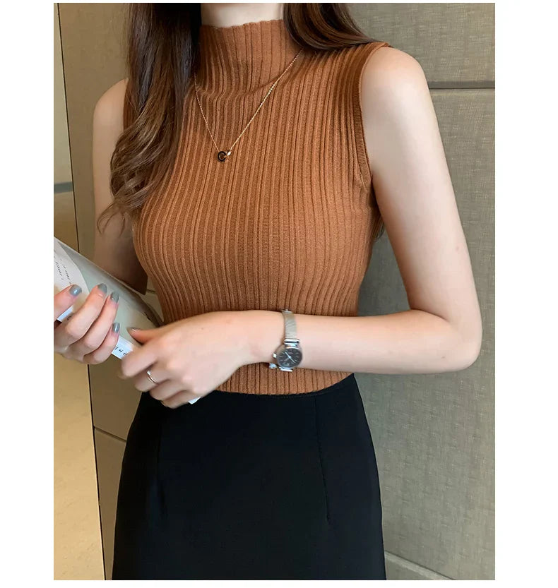 Slim Knitted Sleeveless Sweater for Women - Casual Elegance