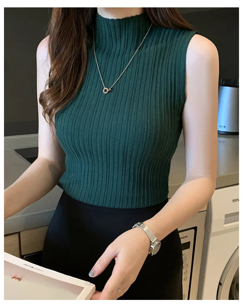 Slim Knitted Sleeveless Sweater for Women - Casual Elegance