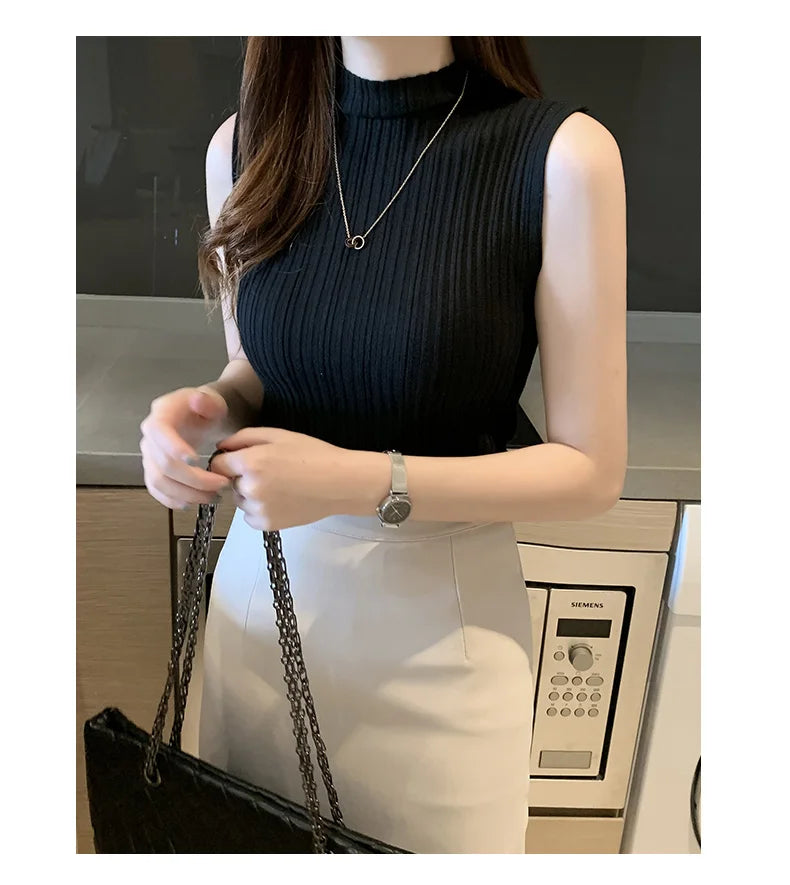 Slim Knitted Sleeveless Sweater for Women - Casual Elegance