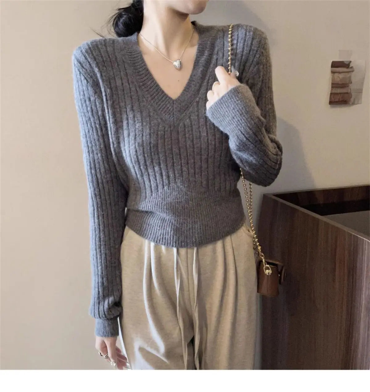 Slim Pullover Sweater for Women in Heavyweight Polyester