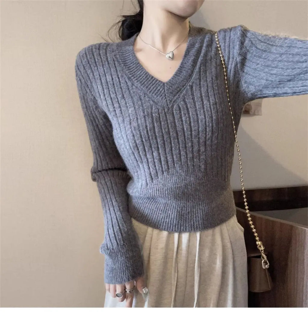 Slim Pullover Sweater for Women in Heavyweight Polyester