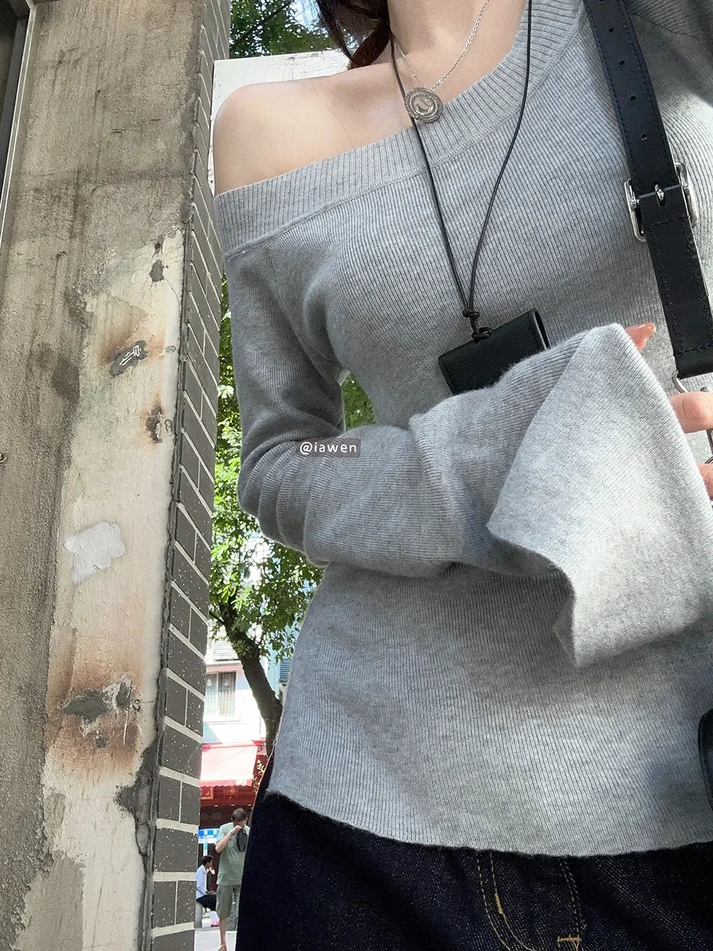 Cropped Off Shoulder Knitted Pullover for Women
