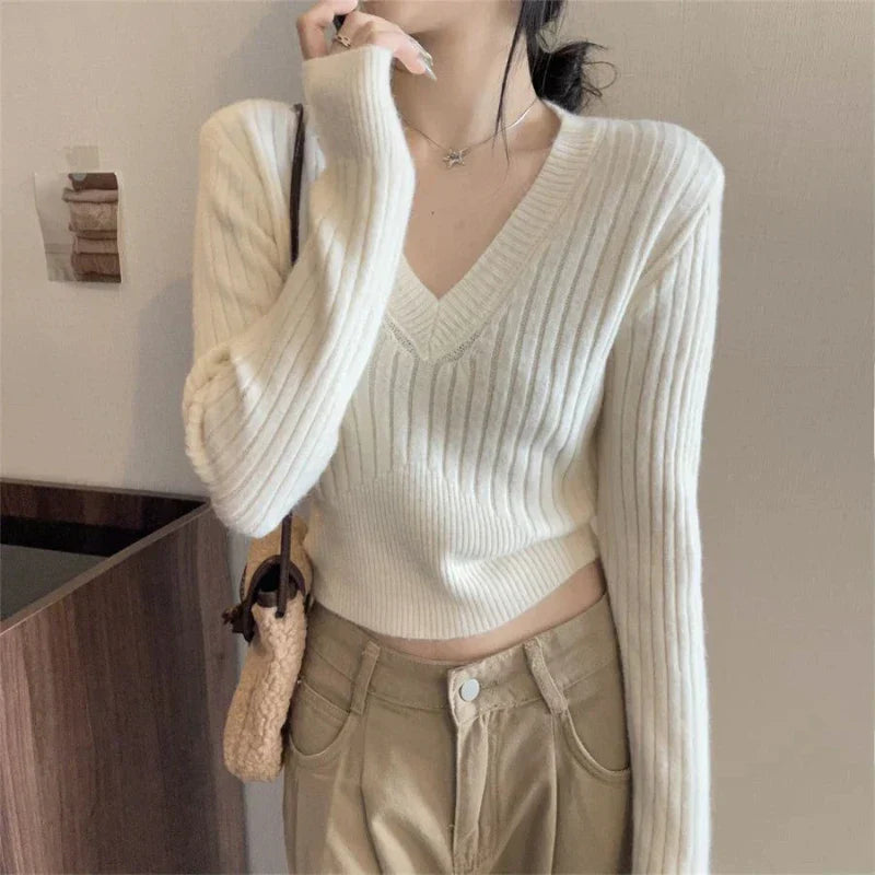 Slim Pullover Sweater for Women in Heavyweight Polyester