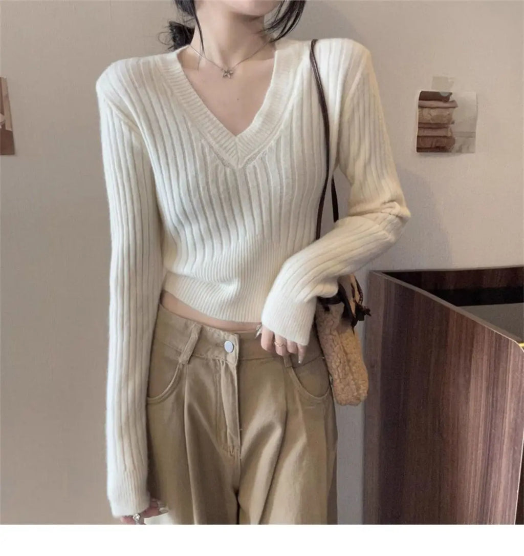 Slim Pullover Sweater for Women in Heavyweight Polyester