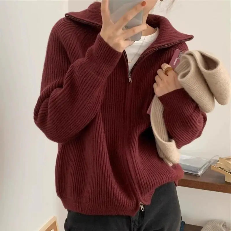 Chic Women's Knitted Cardigan with Zipper in Solid Color