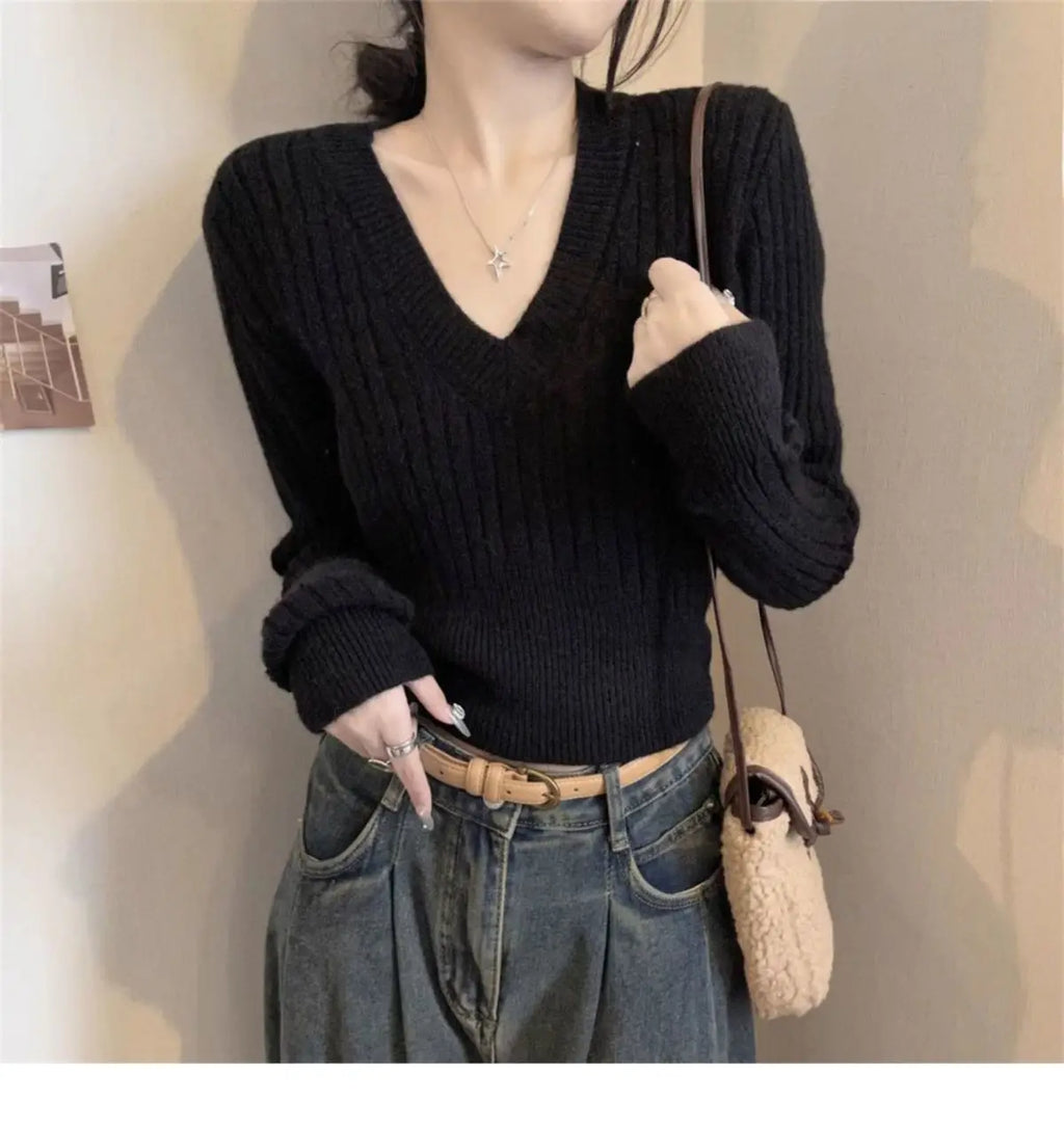 Slim Pullover Sweater for Women in Heavyweight Polyester