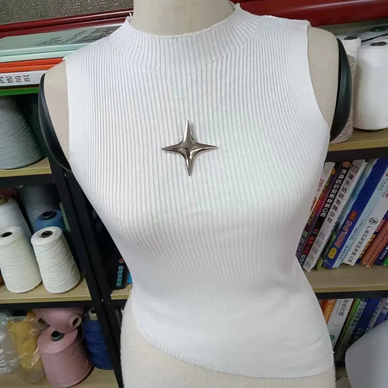 Y2K Women’s Sleeveless Knit Crop Top - Fitted & Stretchy