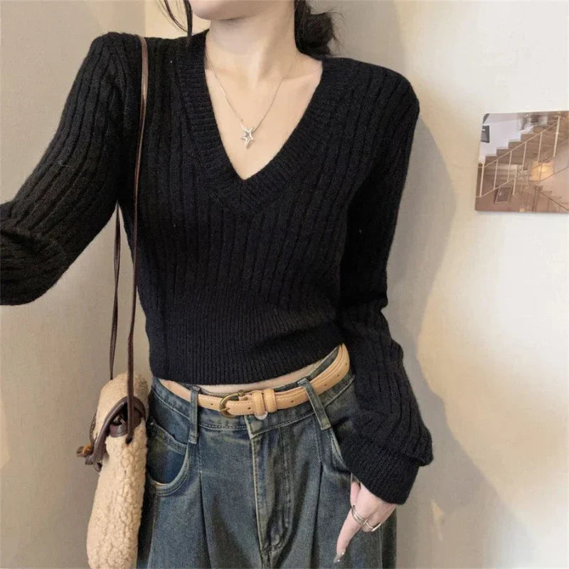 Slim Pullover Sweater for Women in Heavyweight Polyester