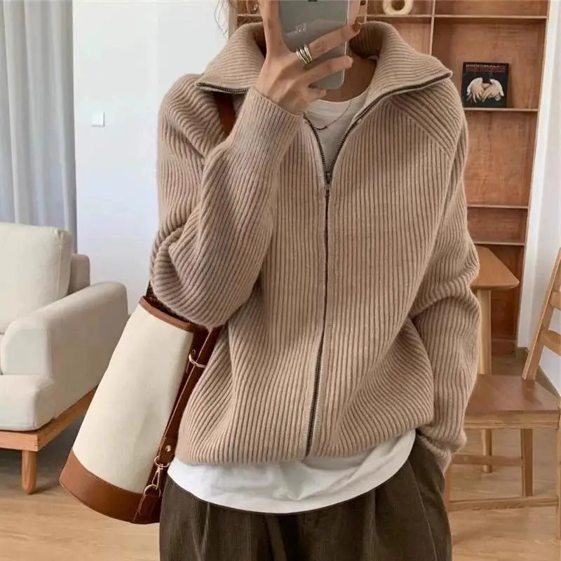 Chic Women's Knitted Cardigan with Zipper in Solid Color